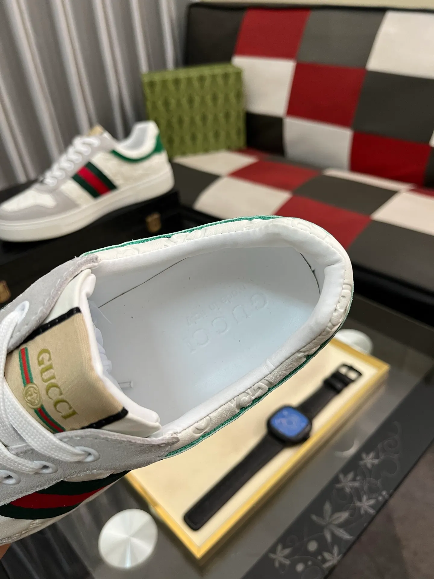 Men's Men's Shoes💰440⌚️⌚️【GUCCI】Gucci men's latest white shoe series casual shoes! The official website is built 1:1. Upper: Made of imported cowhide, with electric embroidery ➕Inner lining: Made of high-quality first-layer pigskin, soft and comfortable. Picky material selection and exquisite workmanship give you the best enjoyment. Size: 38-44 yards, 3️⃣ colors available.